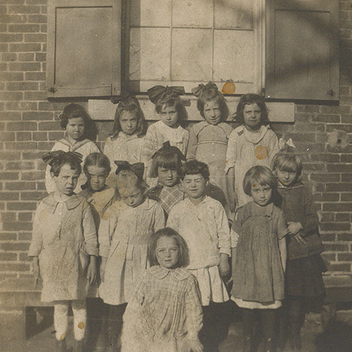 1920s school or parish girls - 500x500
